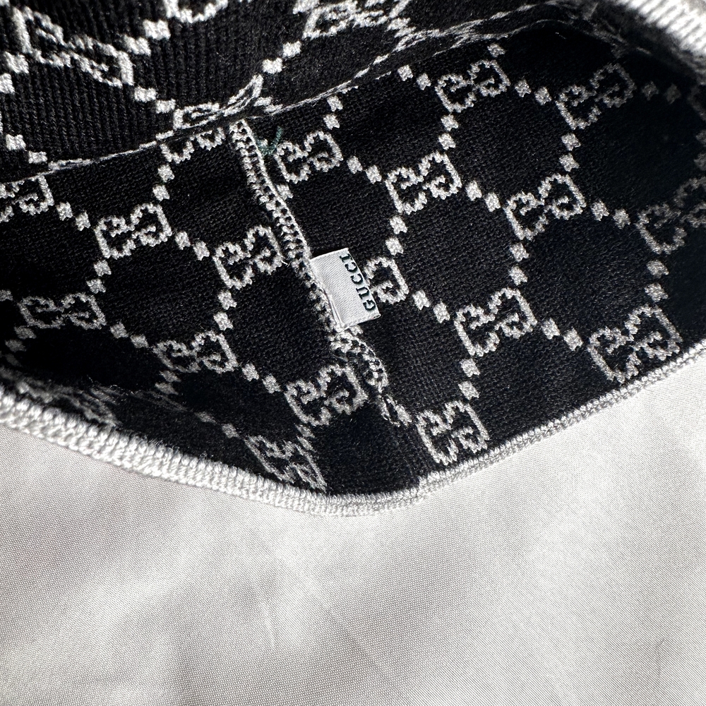 Gucci Gray Beanie with Pom Pom - Picture 2 of 2